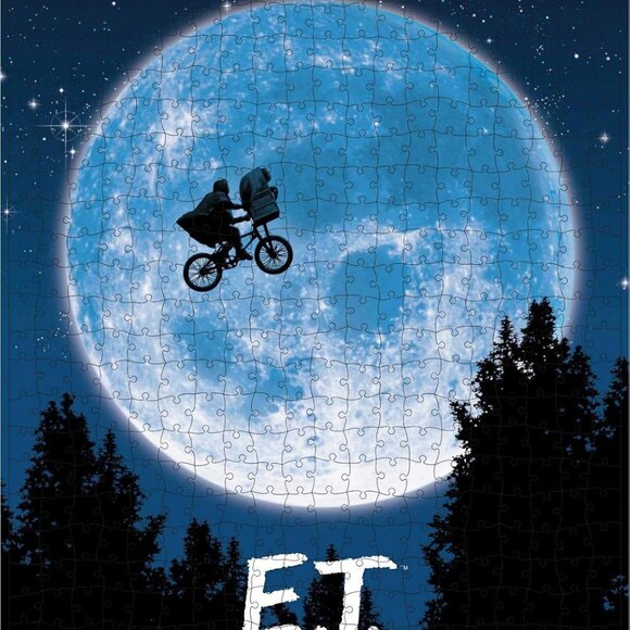 NEW 500 Pieces Jigsaw Puzzle ET E.T. Spin Master Game in Retro Blockbuster VHS C - Picture 1 of 9